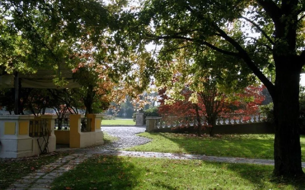 General view, Hotel Villa Malpensa, Milan