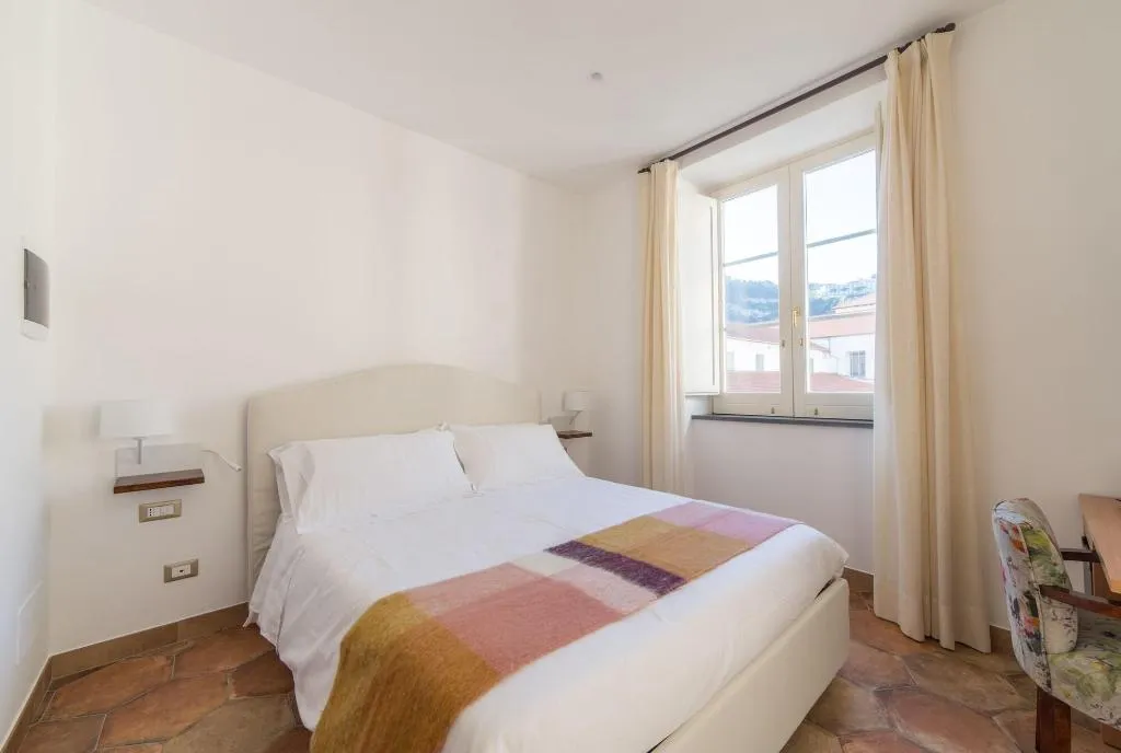 Room, Residenza Il Campanile, Naples