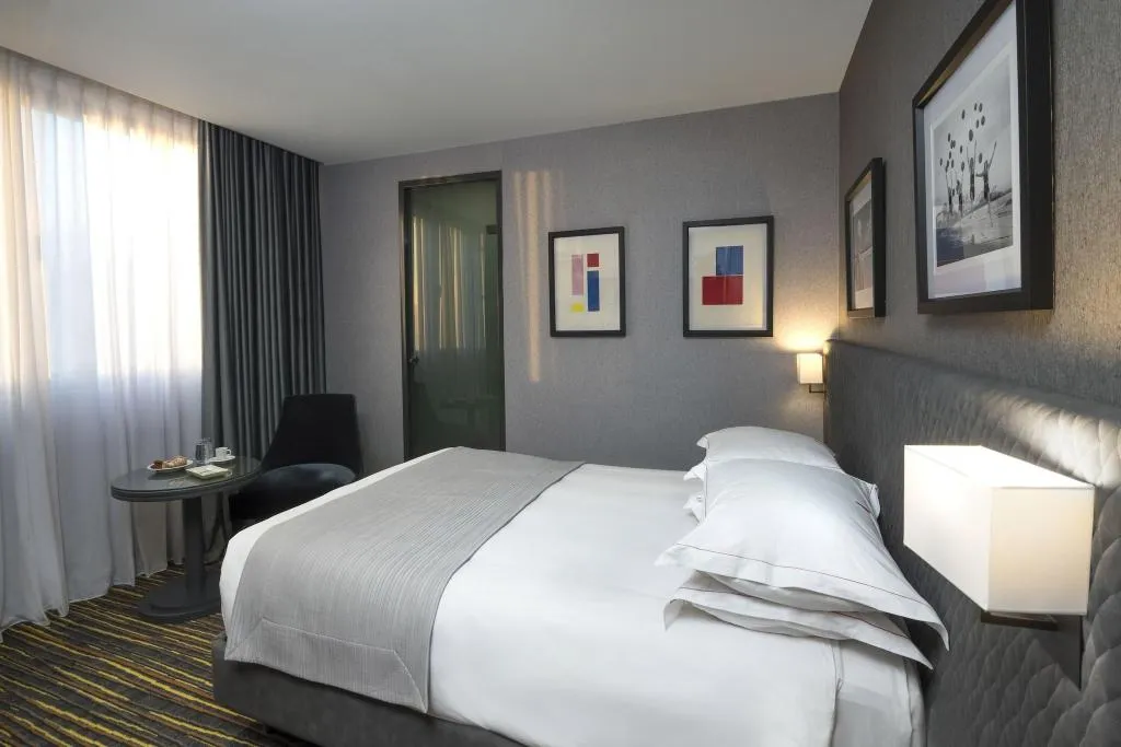 Room, President, Athens