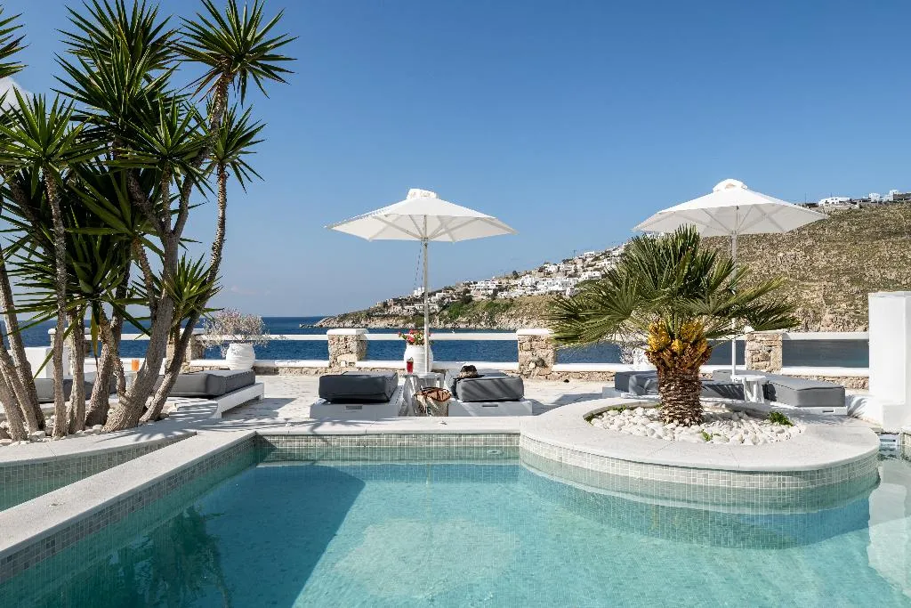 JUNIOR SUITE WITH PRIVATE POOL Room, Nissaki Boutique Hotel, Mykonos