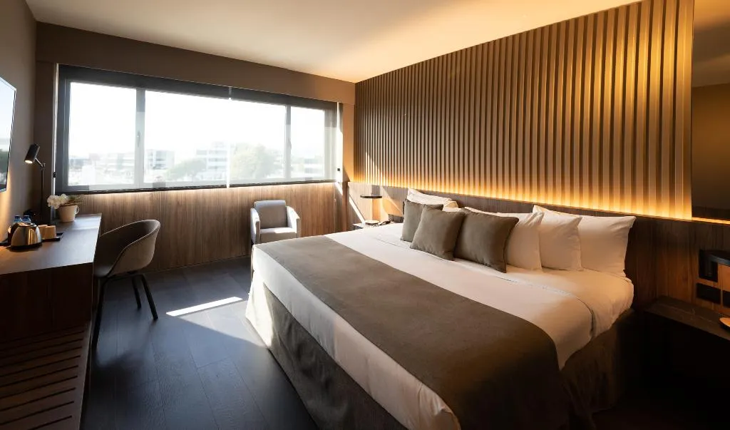 DOUBLE DELUXE Room, BAH Barcelona Airport Hotel, Barcelona