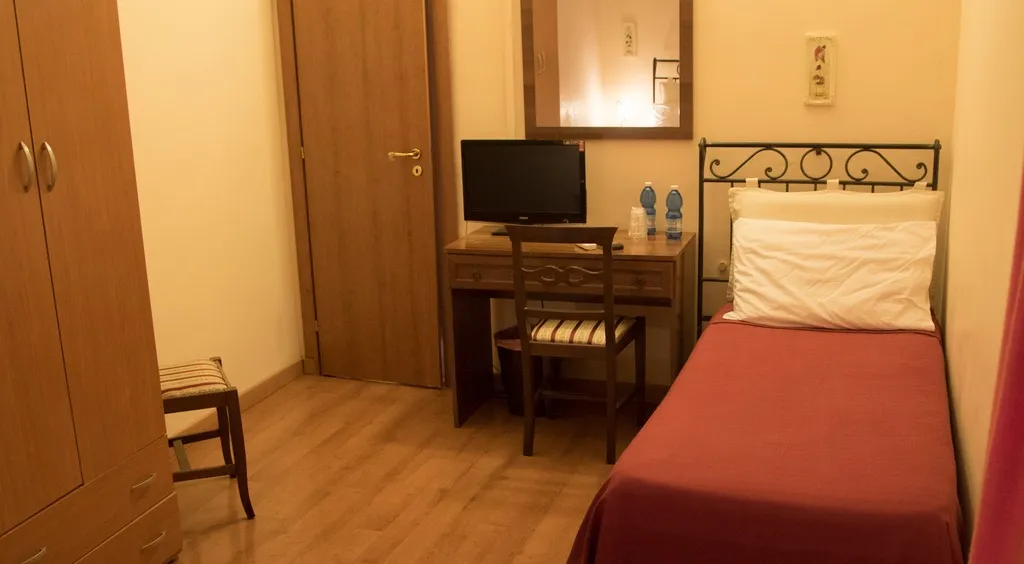 SINGLE STANDARD Room, San Michele Inn, Catania