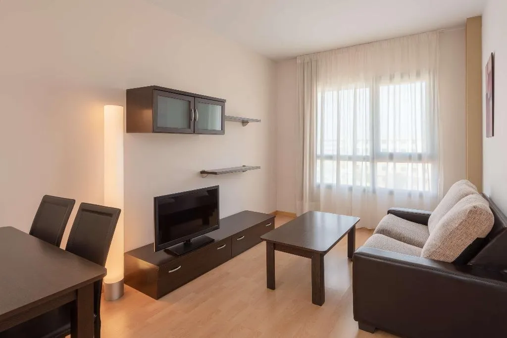 Room, Madrid Airport Suites Affiliated By Melia, Madrid