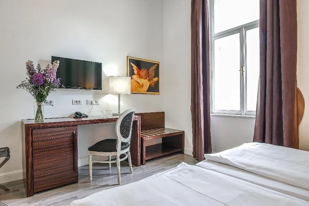 Double or Twin STANDARD Room, Assenzio Prague, Prague