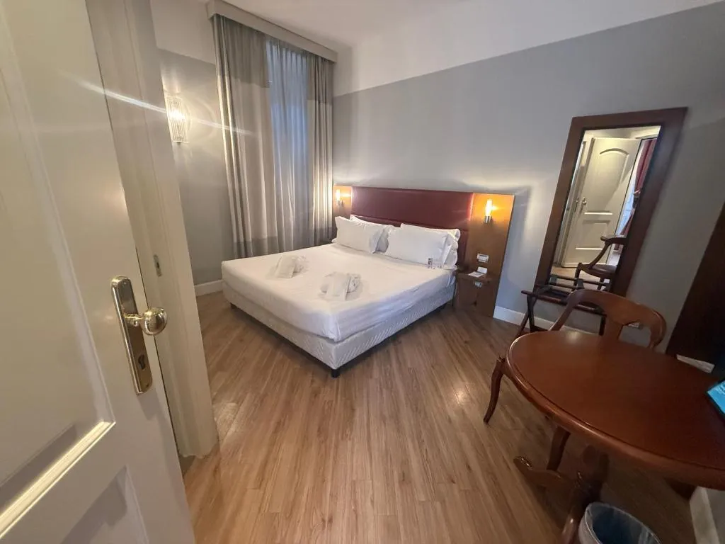 DOUBLE SINGLE USE SUPERIOR Room, Best Western Hotel Astrid, Rome