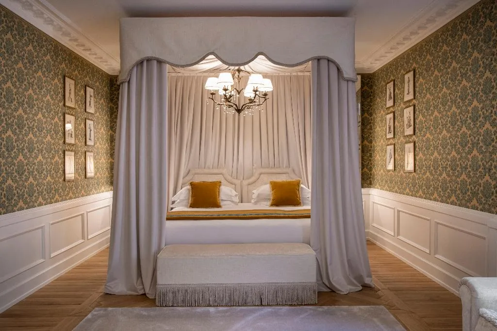 JUNIOR SUITE STANDARD Room, Helvetia & Bristol Firenze - Starhotels Collezione, Florence