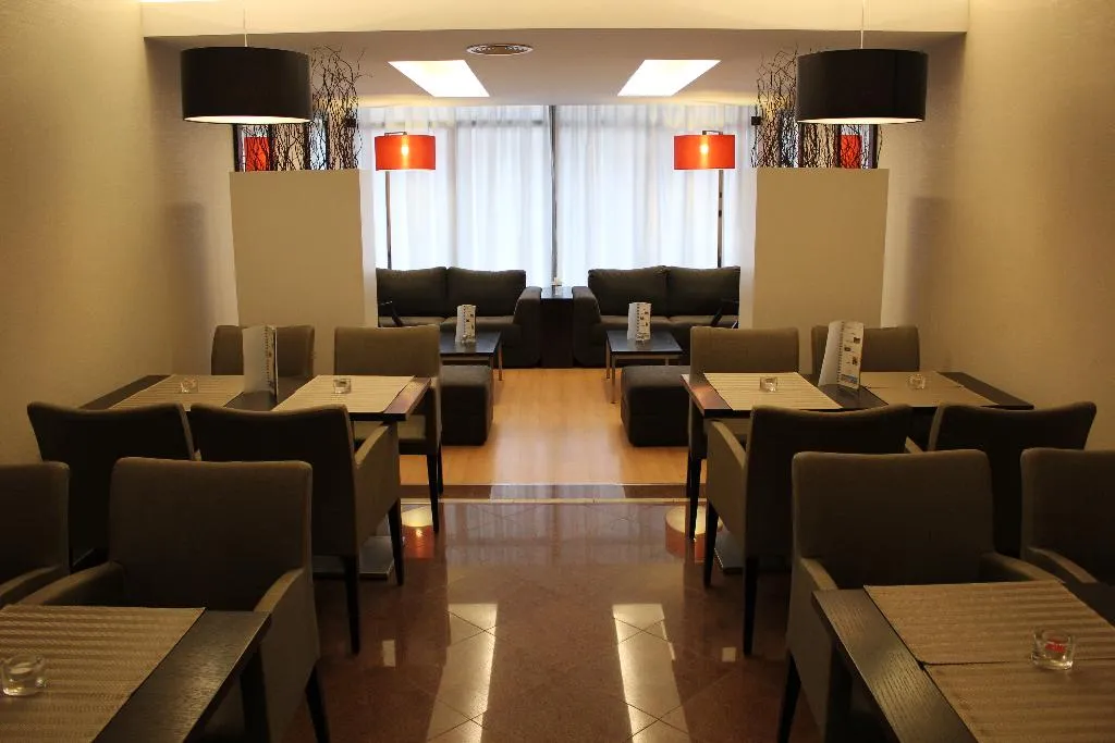 Bar, Hotel Principe Lisboa, Lisbon