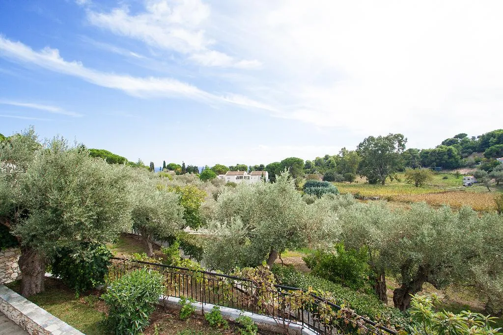 VILLA THREE BEDROOMS Room, Koukias Village, Skiathos