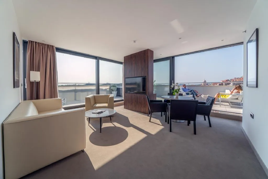 SUITE PREMIUM TWO BEDROOMS Room, Hotel Bellevue-Superior City Hotel, Split