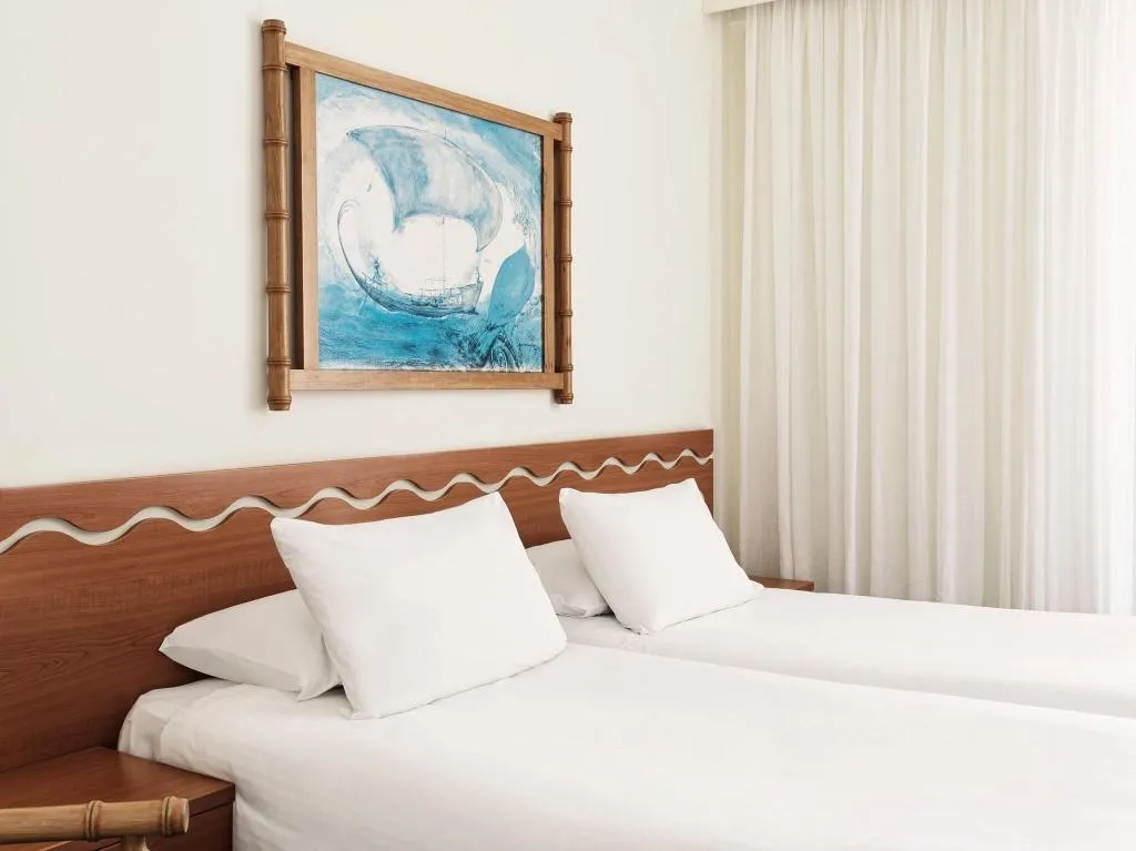 Room, Esperia, Rhodes