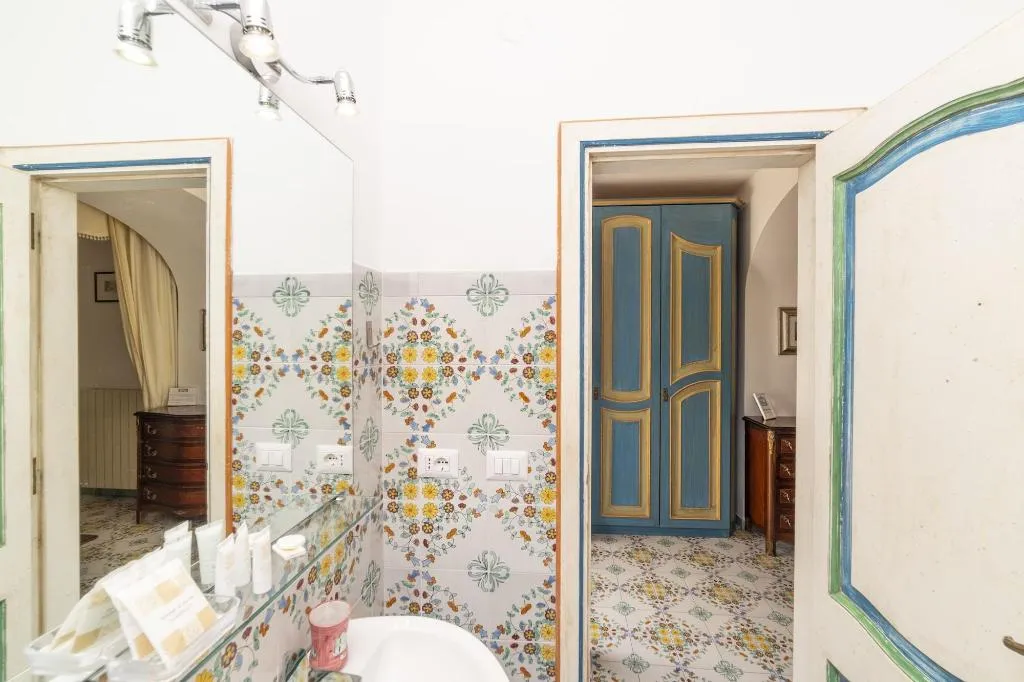 Room, Casa Teresa, Naples