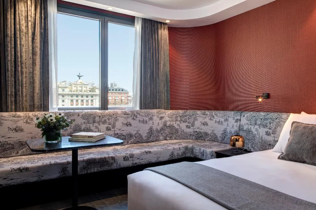 DOUBLE SUPERIOR Room, The Pavilions Madrid, Madrid