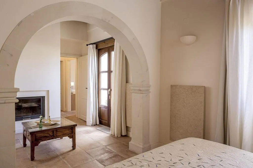 Room, Kapsaliana Village Hotel, Crete