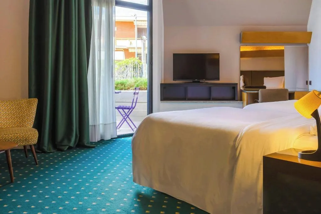 TWIN SUPERIOR WITH BALCONY Room, Four Points by Sheraton Catania Hotel & Conference, Catania