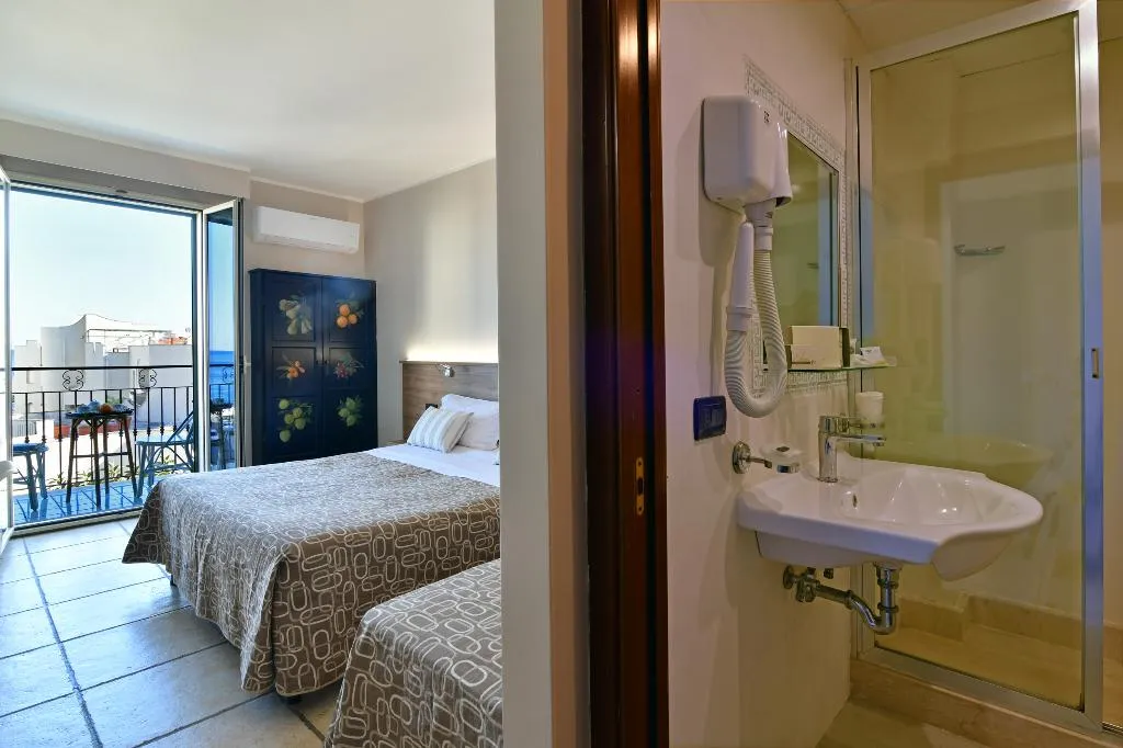 DOUBLE SUPERIOR Room, Villa Linda, Catania