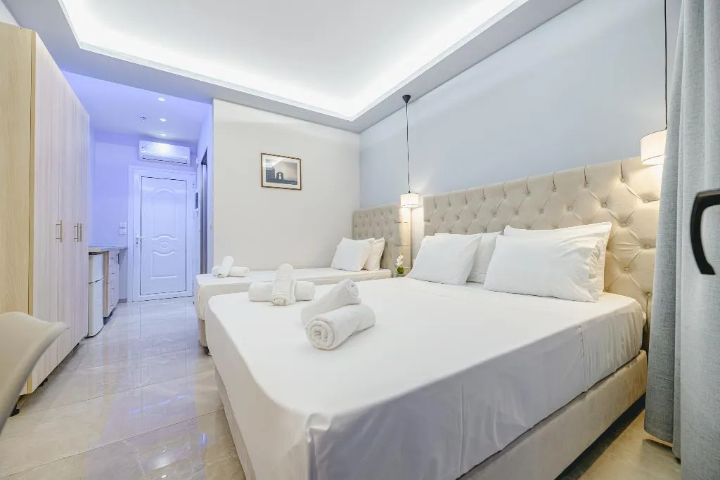TRIPLE WITH BALCONY Room, Christina Apartments, Zante