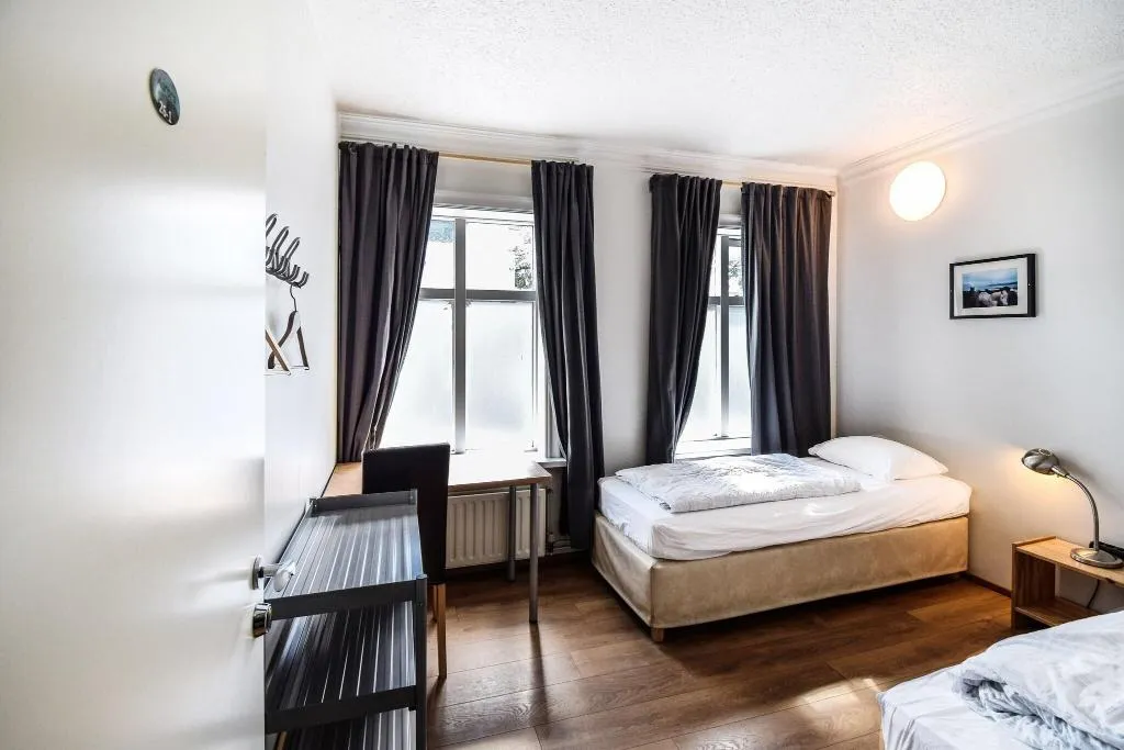 Double or Twin WITH SHARED BATHROOM Room, Aurora Guesthouse, Reykjavik