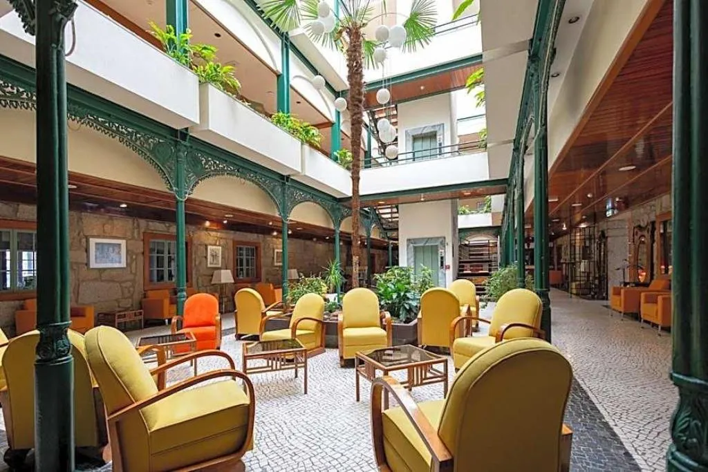 General view, Universal, Porto