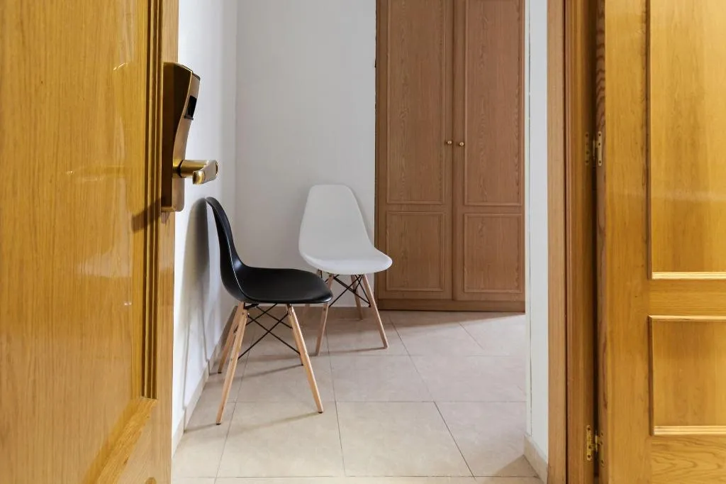 Room, Josefina Hostal, Madrid