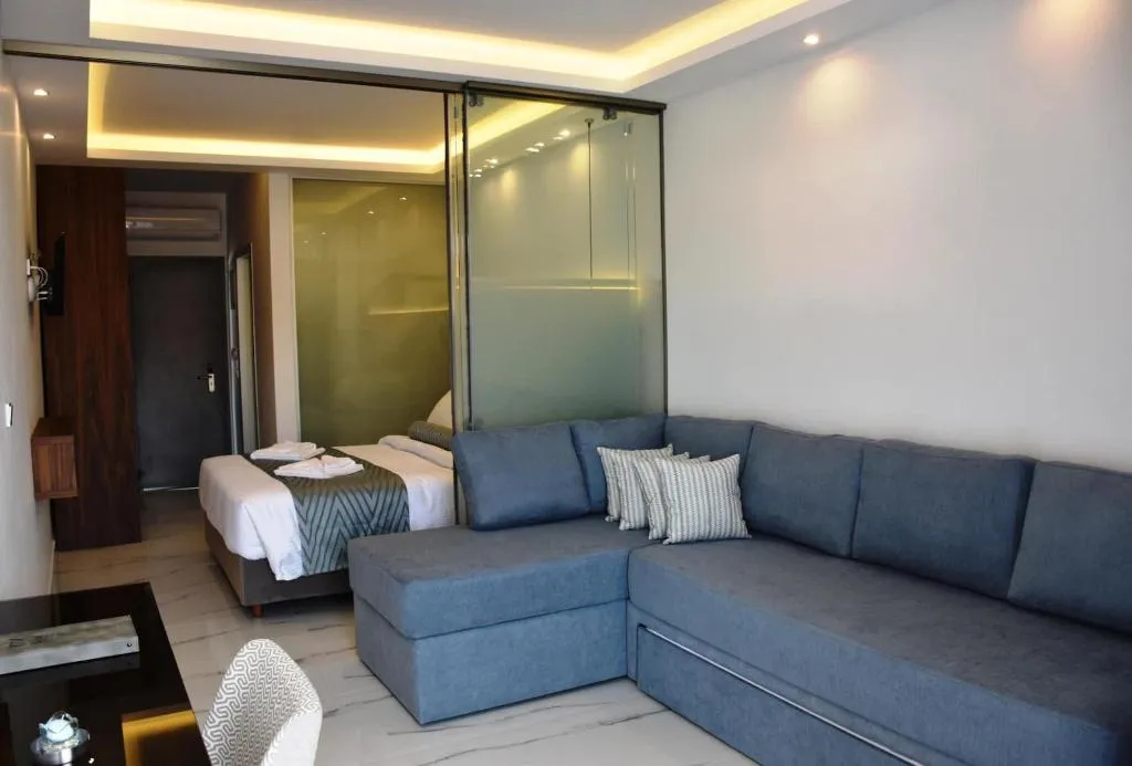 Room, 4- You Boutique, Thessaloniki