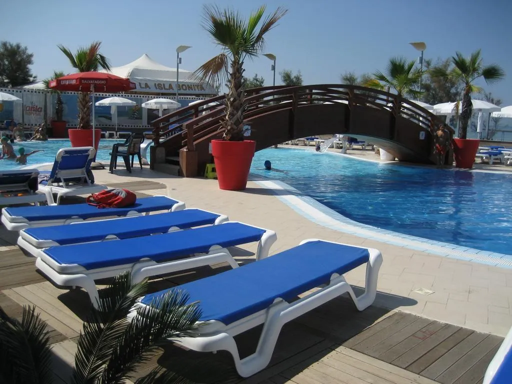 Pool, La Isla Resort, Naples