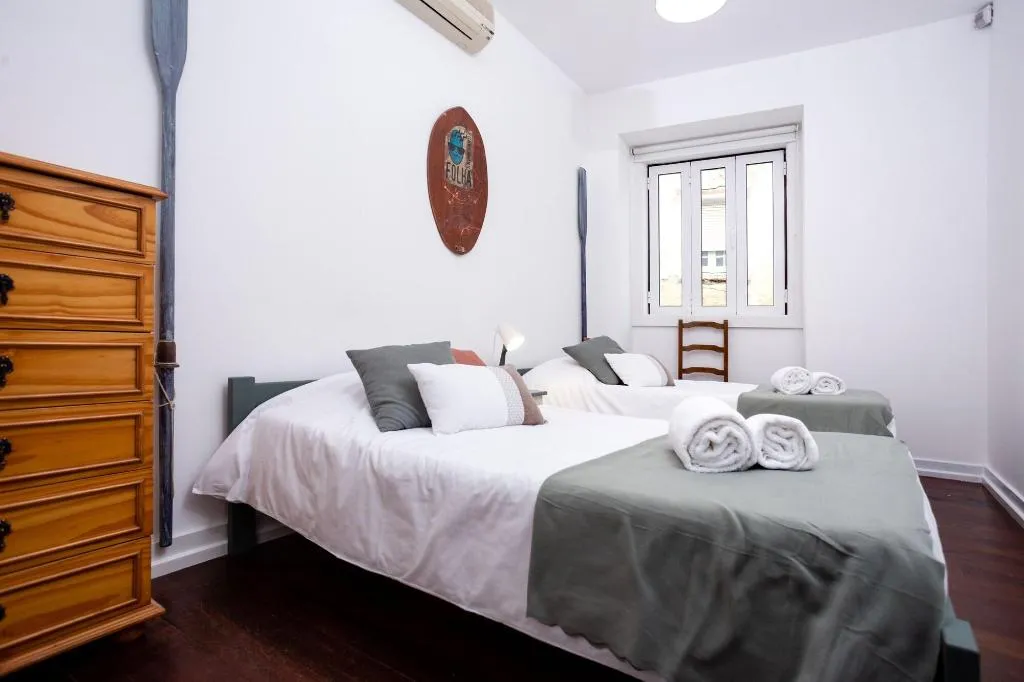 Room, Kais do Sol, Lisbon