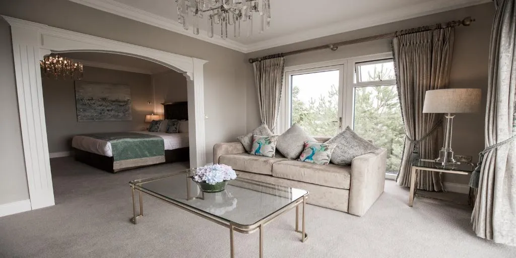 SUITE SUPERIOR WITH BALCONY Room, Clanard Court Hotel, Dublin