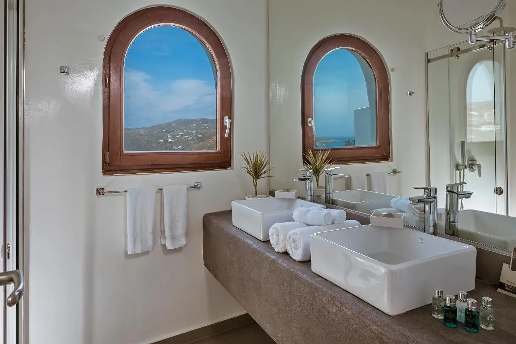 JUNIOR SUITE WITH JACUZZI Room, Greco Philia Elia Mykonos, Halkidiki