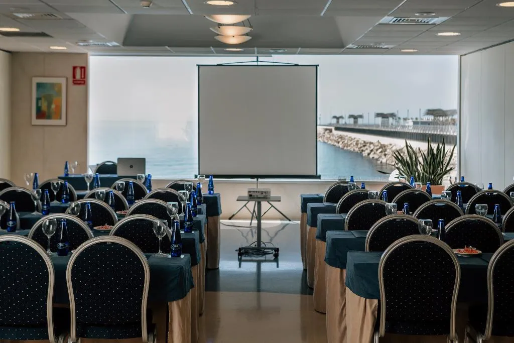 Conferences, Suit d M correct code to use 3695, Costa Blanca