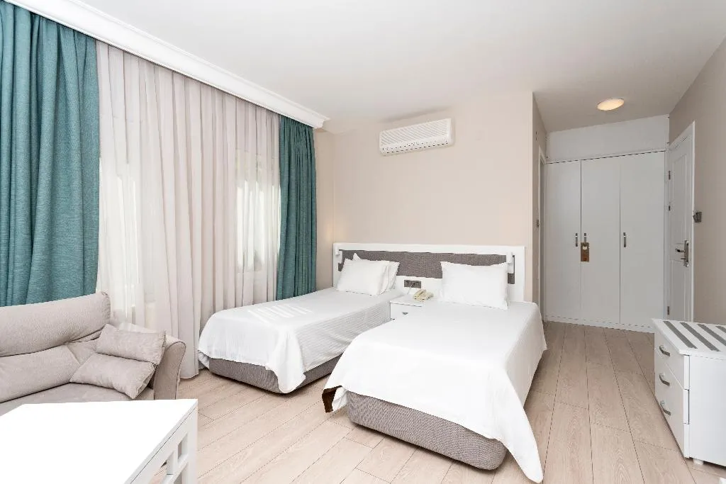 TWIN SUPERIOR Room, Bay Nihat Lale Otel, Izmir