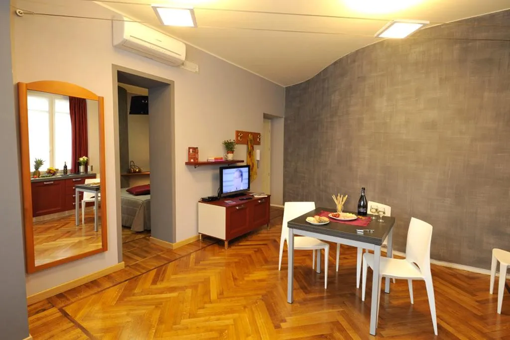 APARTMENT ONE BEDROOM Room, Residence Villa Maurice, Milan
