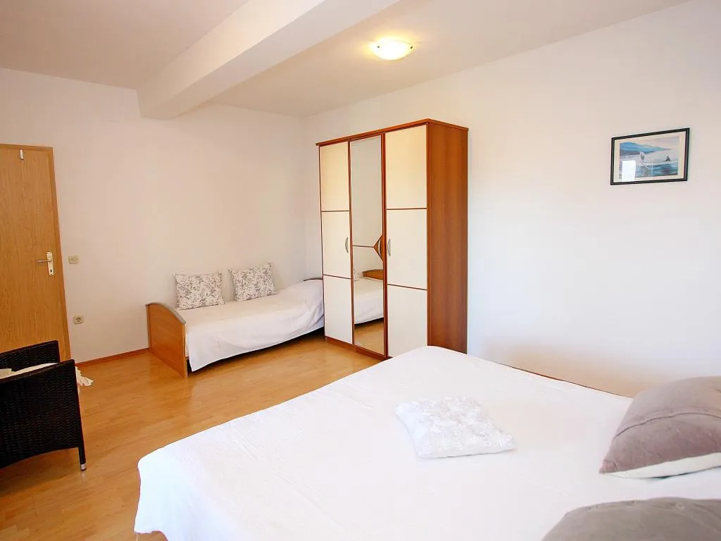 APARTMENT CAPACITY 6 Room, Apartments Maria, Split