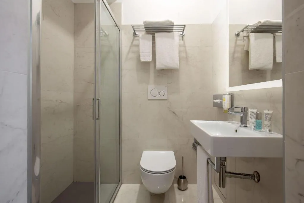TRIPLE STANDARD Room, Emona Aquaeductus, Naples