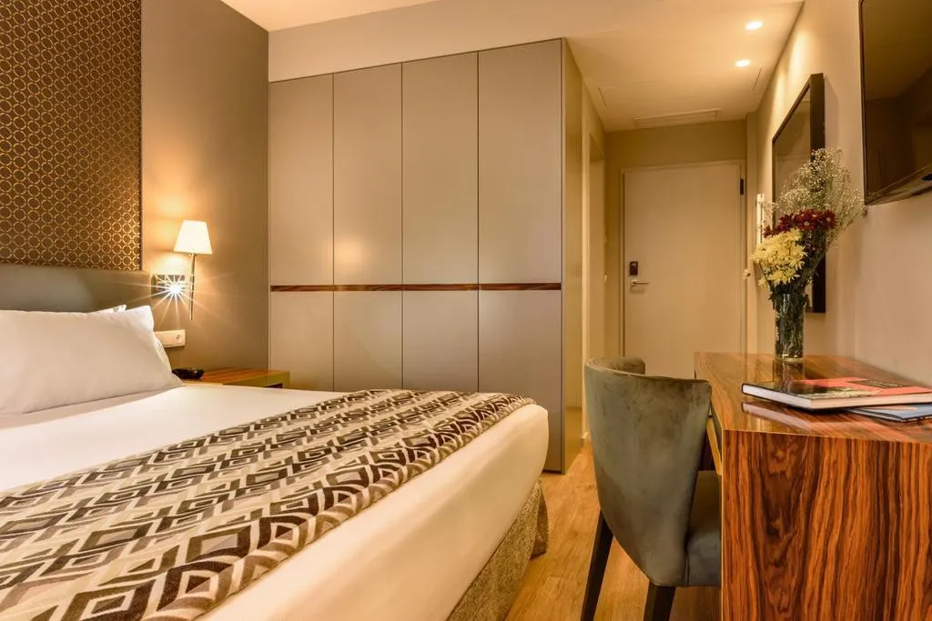 DOUBLE STANDARD Room, Dorma Almada Porto, Porto
