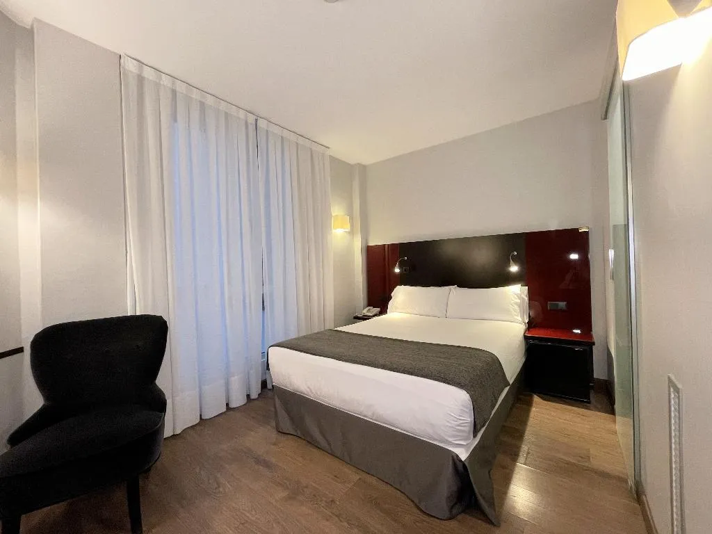 Double or Twin STANDARD Room, Sant Antoni, Barcelona