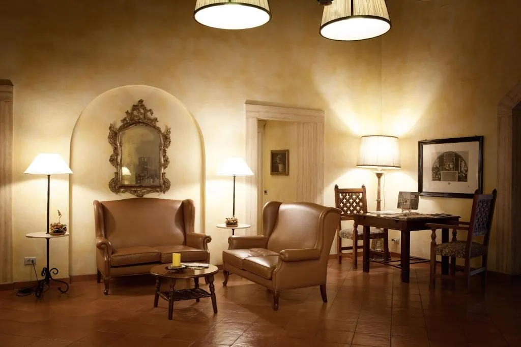 Lobby, Selva Candida, Rome