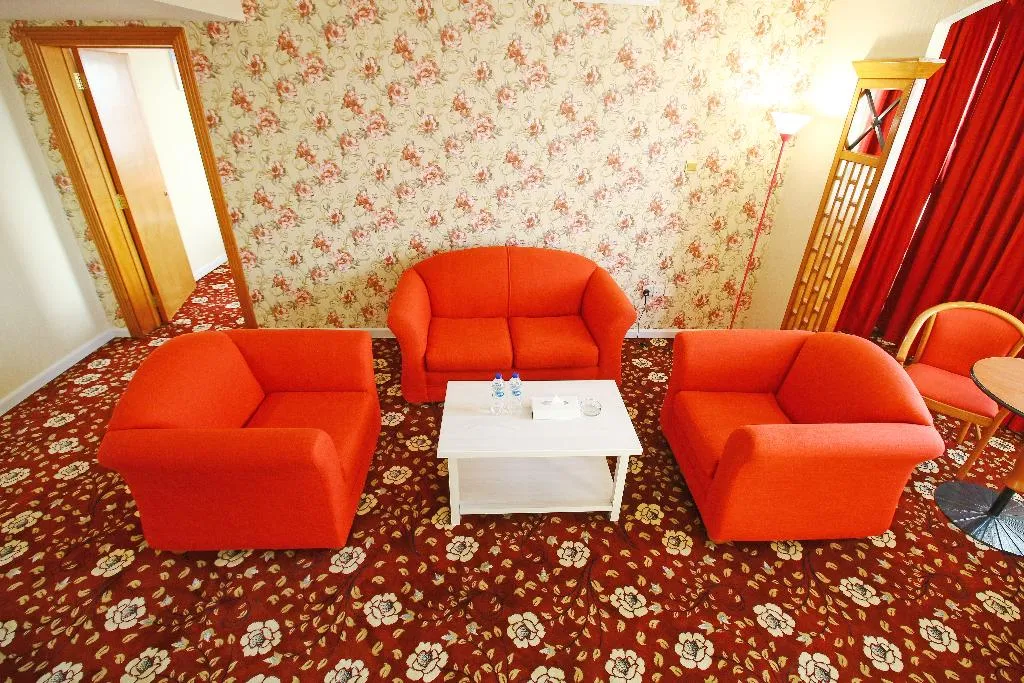Double or Twin GRAND WITH VIEWS Room, The George Hotel by Saffron Dubai Creek, Dubai