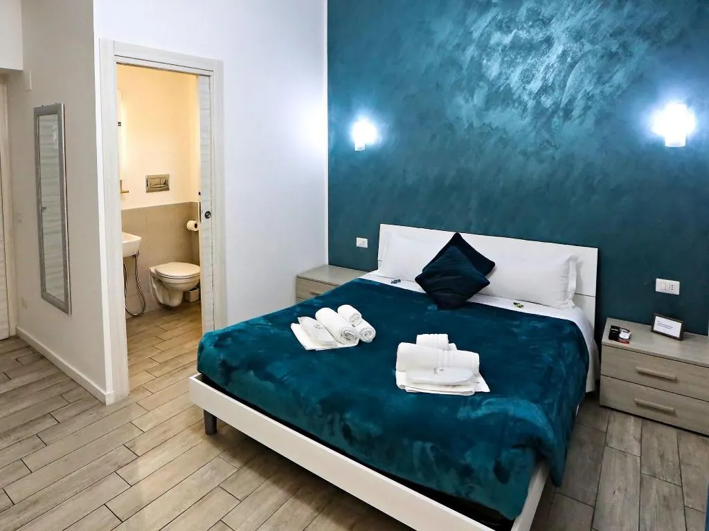 Room, Lotus Roma, Rome