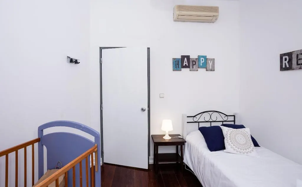 Room, Kais do Sol, Lisbon
