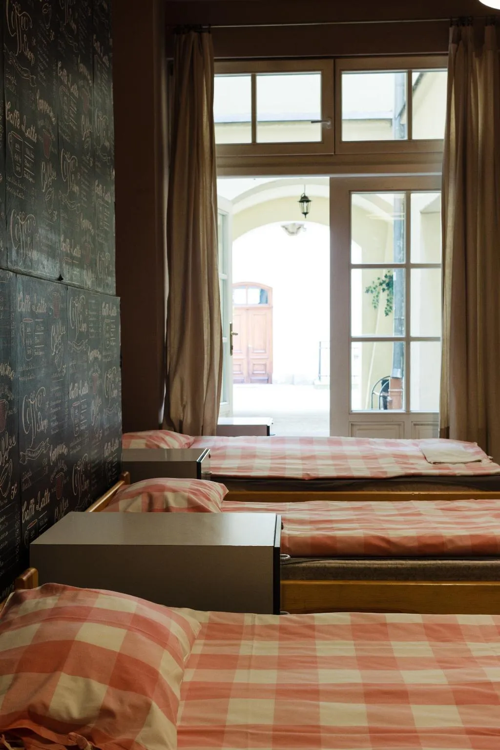 QUADRUPLE STANDARD Room, Heynow Hostel, Krakow