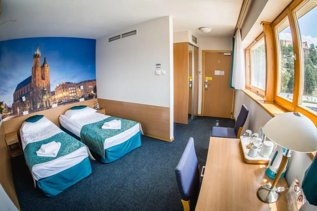 TWIN SUPERIOR WITH VIEWS Room, Pod Wawelem Hotel, Krakow