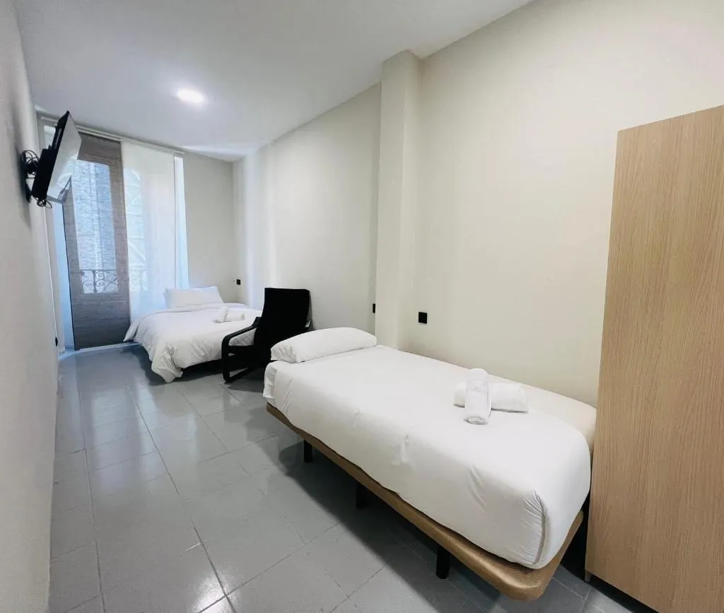 Room, Montera Center Madrid, Madrid