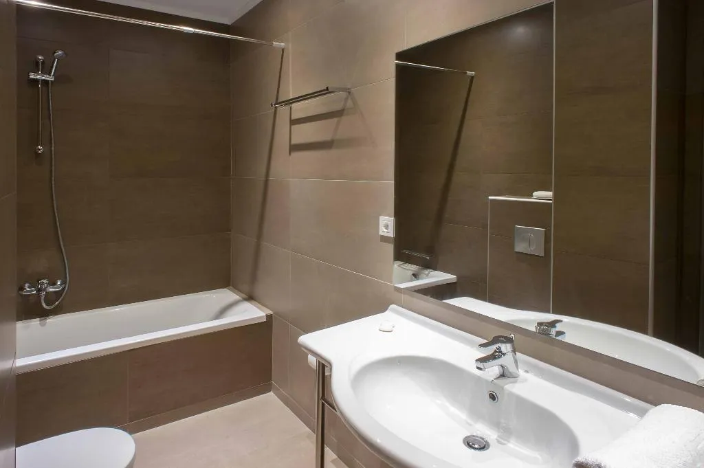 JUNIOR SUITE CLASSIC Room, Frideriki Studios & Apartments, Crete