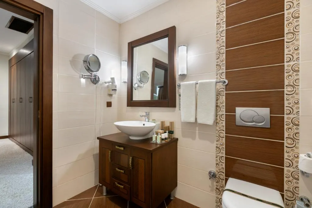 SUITE KING SIZE BED Room, Megasaray West Beach Antalya, Antalya
