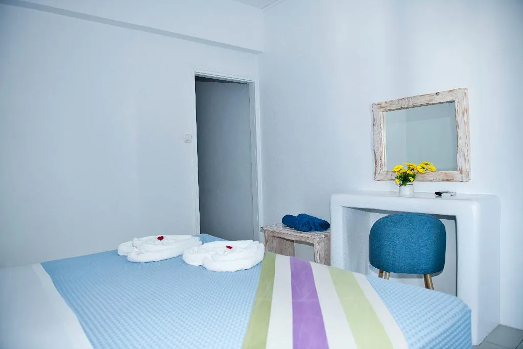 Double or Twin STANDARD Room, The Last Sunbeam, Santorini
