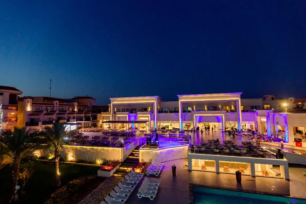 Pool, The V Luxury Resort Sahl Hasheesh, Red Sea Riviera