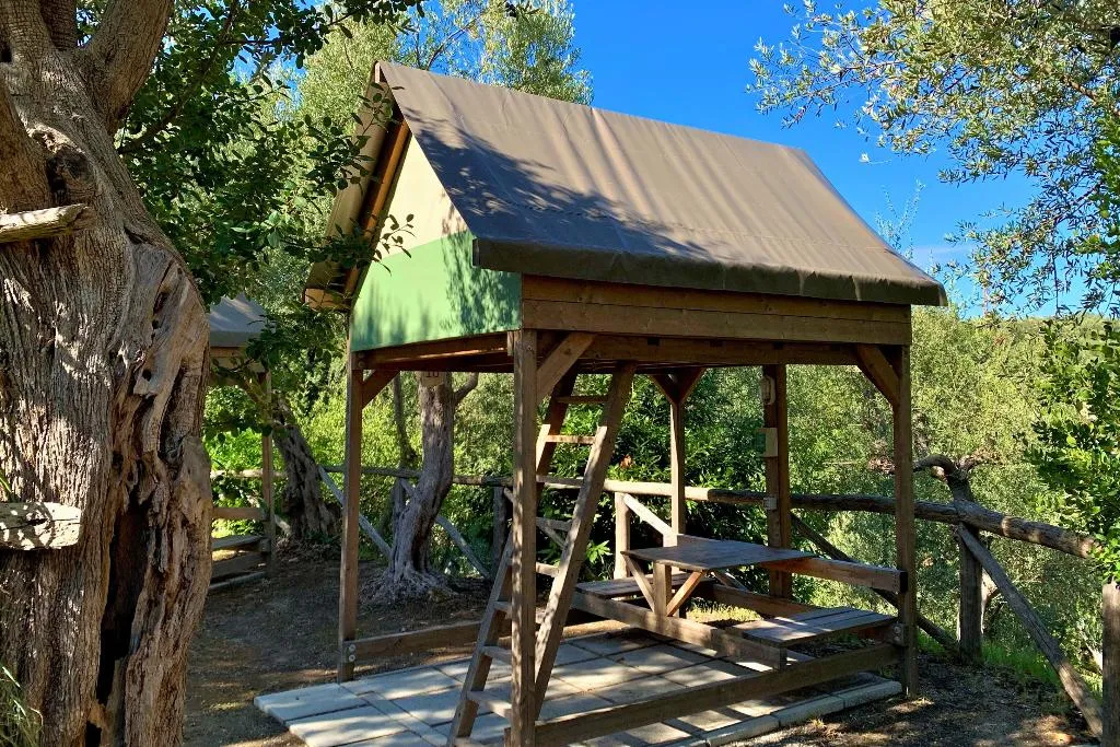 Room, Hostel & Glamping Santa Fortunata, Naples