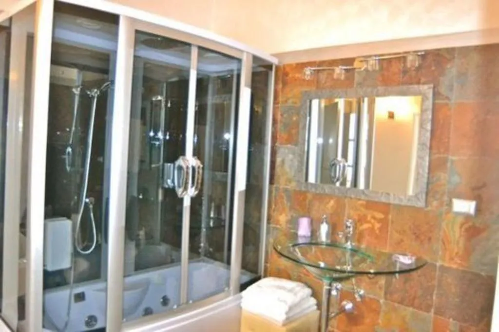 Room, Martelli 6 Suites And Apartments, Florence