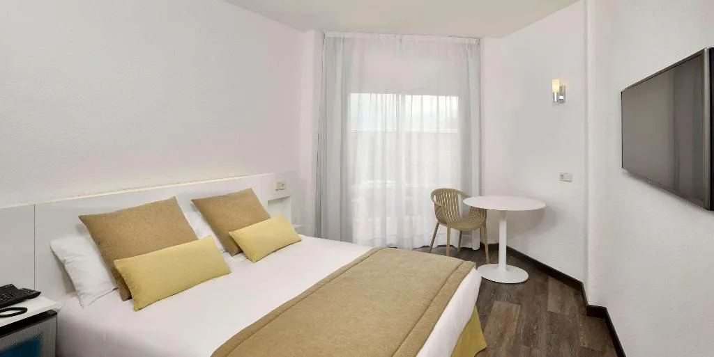 Double or Twin CONNECTING ROOM Room, Sol Palmanova-Mirlos Tordos, Majorca
