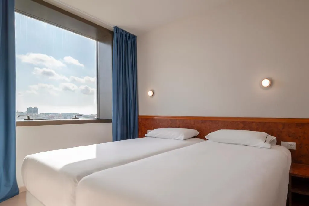 APARTMENT COMFORT Room, Hesperia Sant Joan, Barcelona